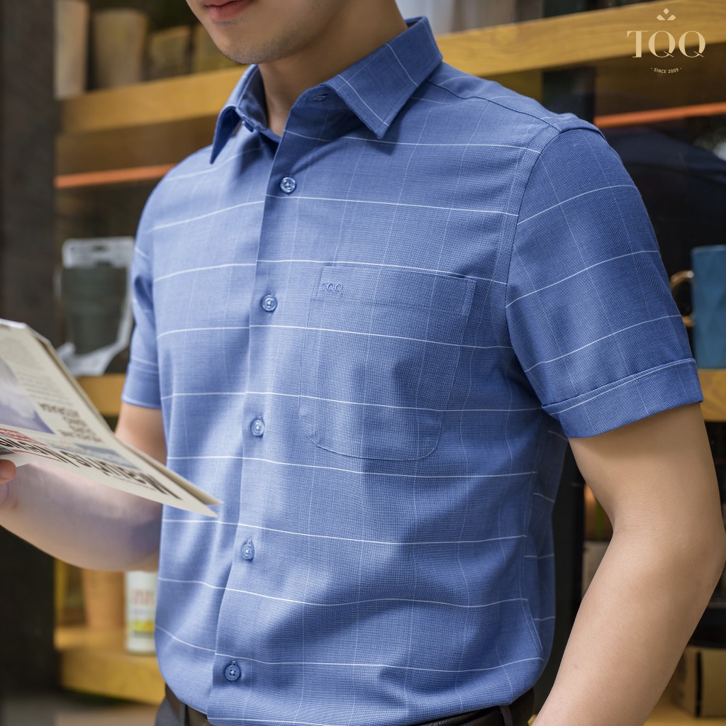 Áo sơ mi nam ngắn tay TQQ cotton không nhăn kẻ xanh dương vạt bằng có túi K143CB