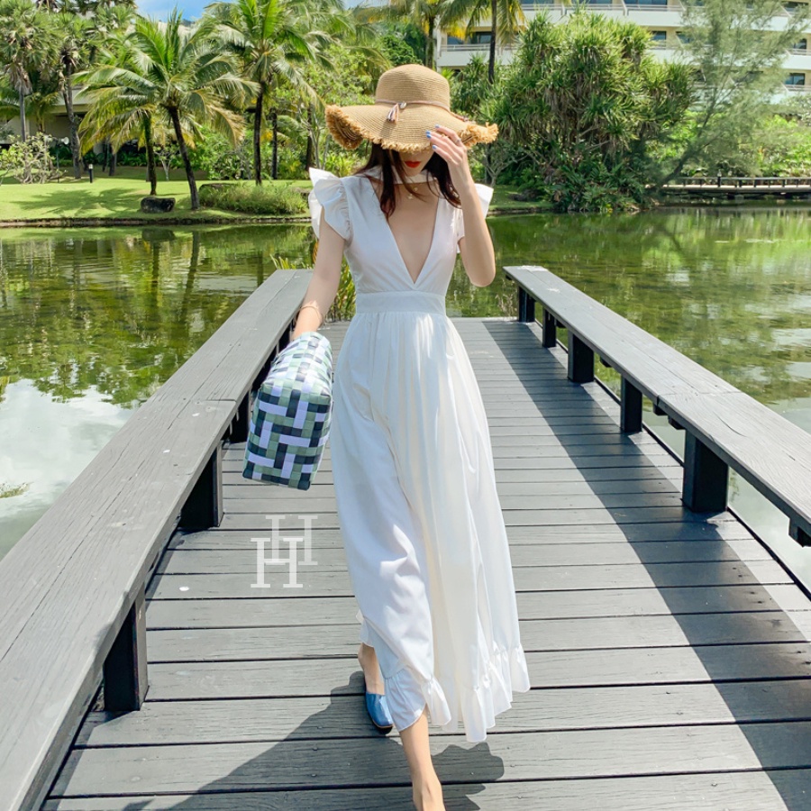 Đầm maxi trắng xẻ đùi cổ chử V hở lưng lai bèo HDC49 Hỉn Hỉn Store