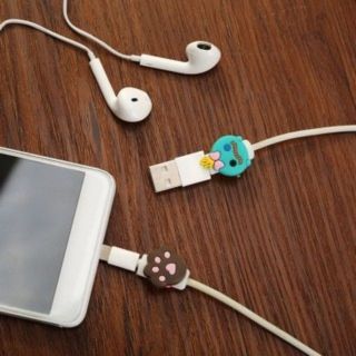 Nút kẹp bảo vệ cáp sạc
