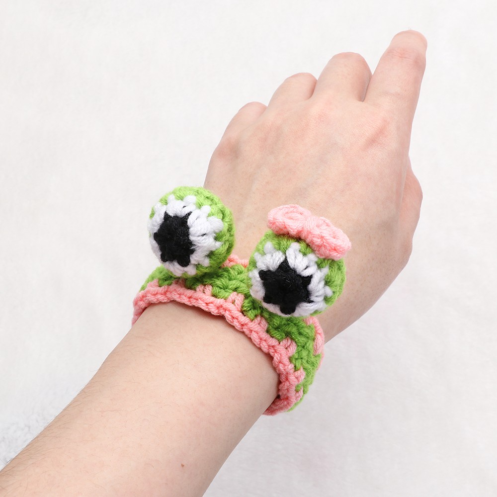 Vòng tay đan len hình thỏ / cà rốt / ếch dễ thương sáng tạo cho bé gái