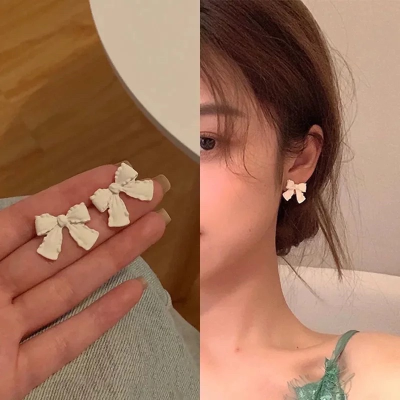 Khuyên tai hình chiếc nơ xinh - Maben