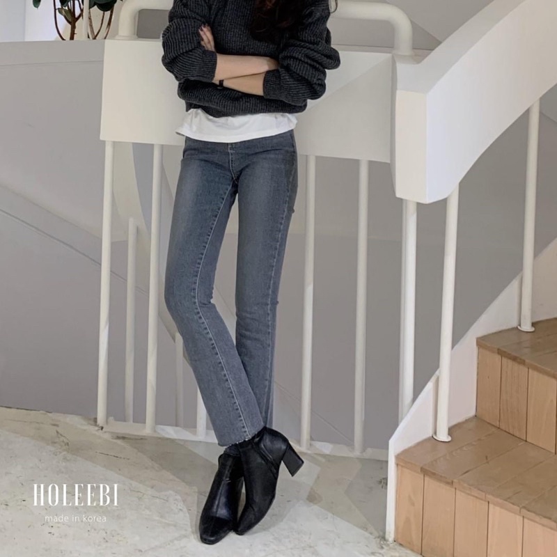 Quần jean lưng cao ống đứng form hàn | BigBuy360 - bigbuy360.vn