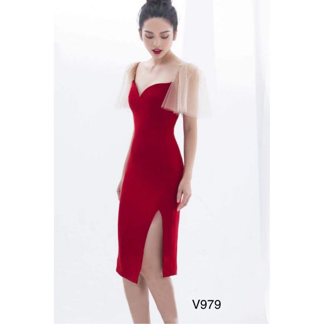 Váy đỏ tay bồng