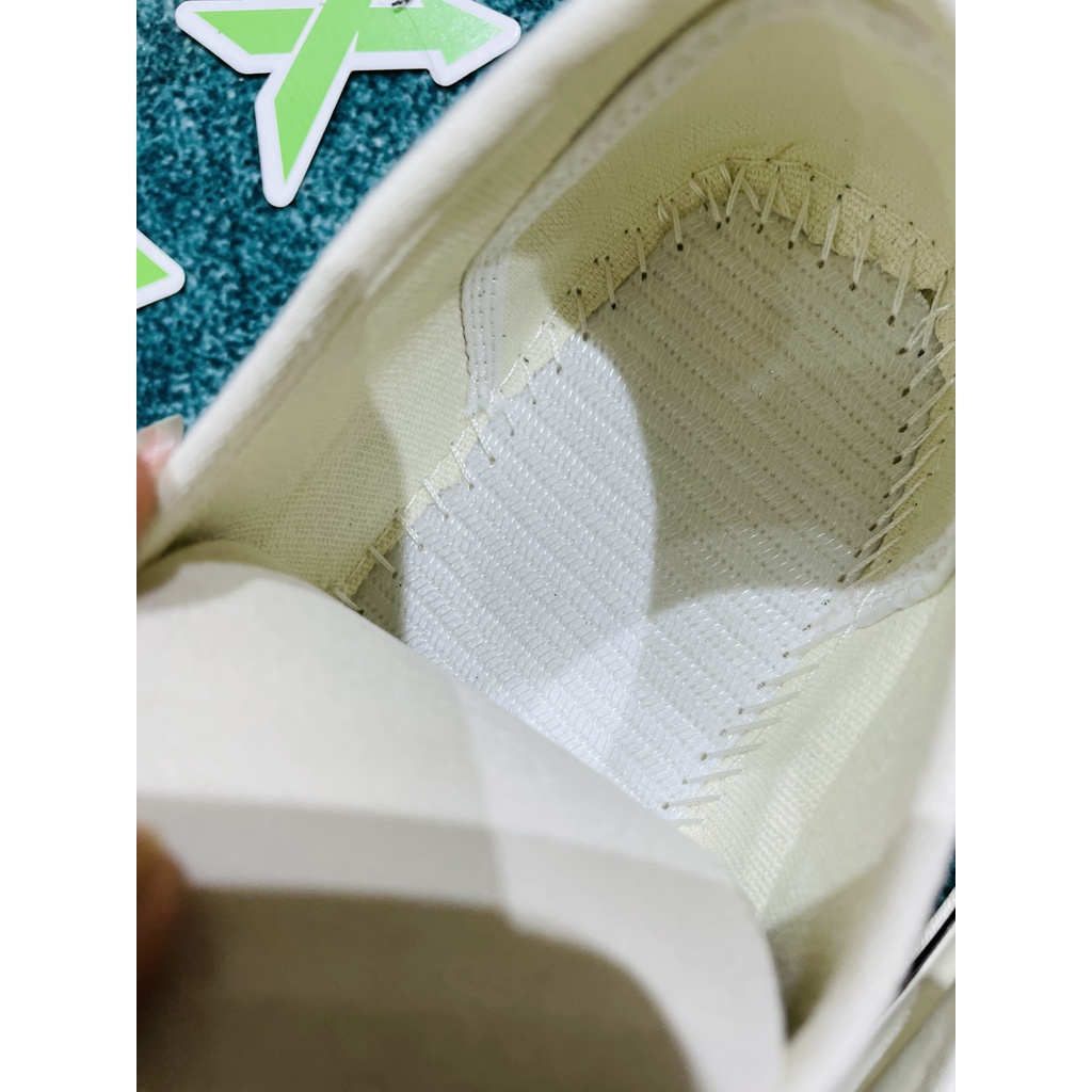 Giày Vans trắng kem