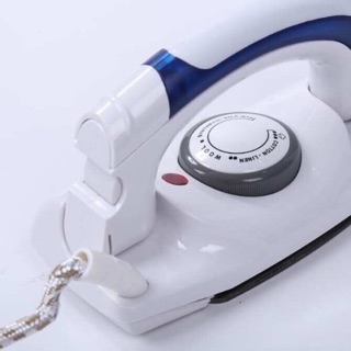 Bàn ủi hơi nước mini