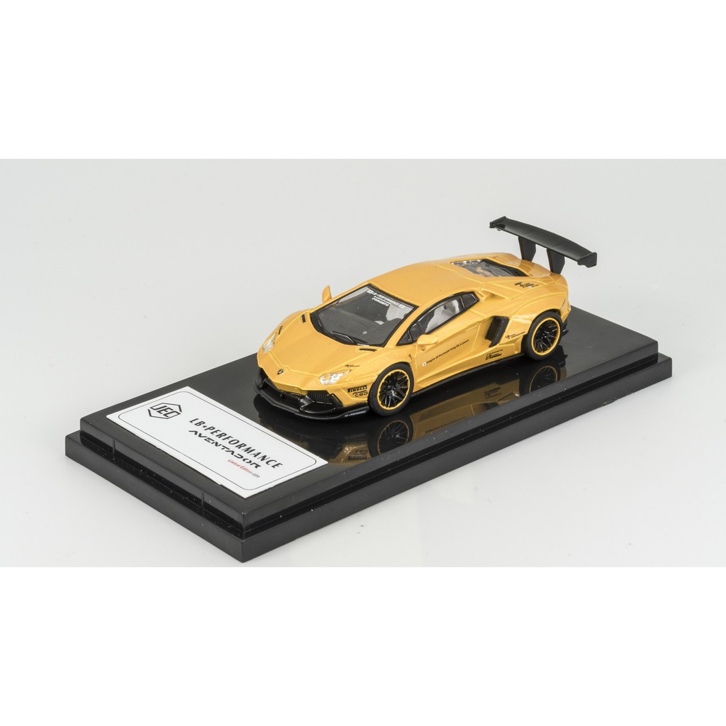 Mô Hình Xe Hơi lamborghini Bằng Hợp Kim Tỉ Lệ 1 / 64
