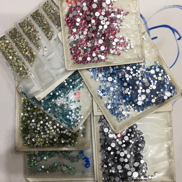 Đá chân keo HK đính móng trang trí nhiều màu 1 bich 1440pcs