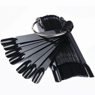 Móng que vuông tập vẽ