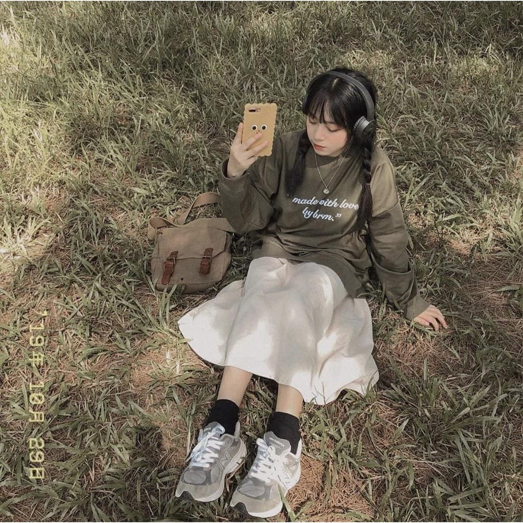 Chân váy đũi dài có lót trong 𝐒𝐓𝐘𝐋𝐄 𝐔𝐋𝐙𝐙𝐀𝐍𝐆 - Chất vải đũi mềm mại - Chân váy xòe màu Trắng [HOT 2021] | BigBuy360 - bigbuy360.vn