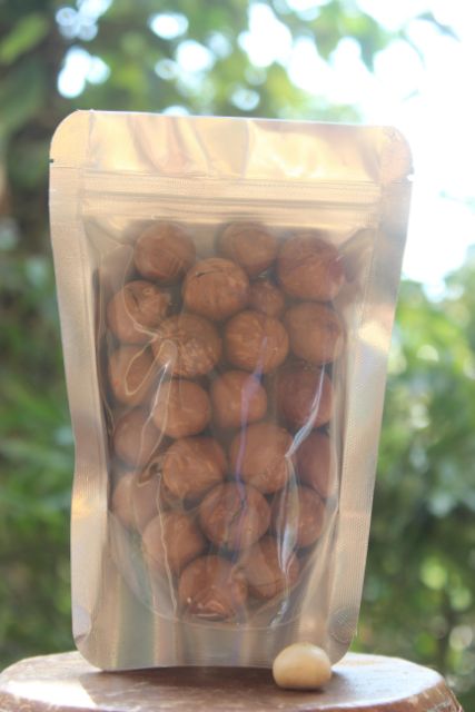 1kg hạt Macca daklak size to (22-26) đã sấy nứt ăn ngay (2 túi 500g) | BigBuy360 - bigbuy360.vn