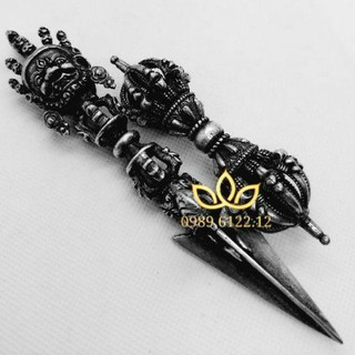 Bộ chày Mahakala và bát chánh đạo pháp bảo mật pháp