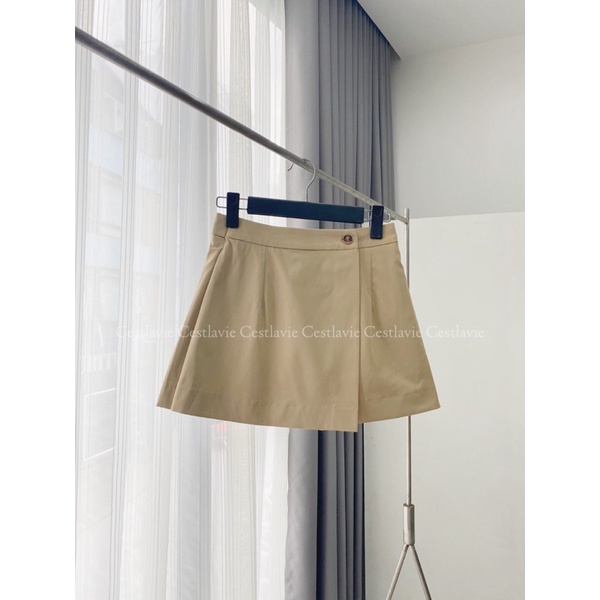 Chân váy kaki thô có lót quần mix với cả tủ đồ