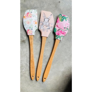 Spatula silicone cán gỗ  Thỏ - Hồng hạc - Hoa màu nước - size 31.5cm