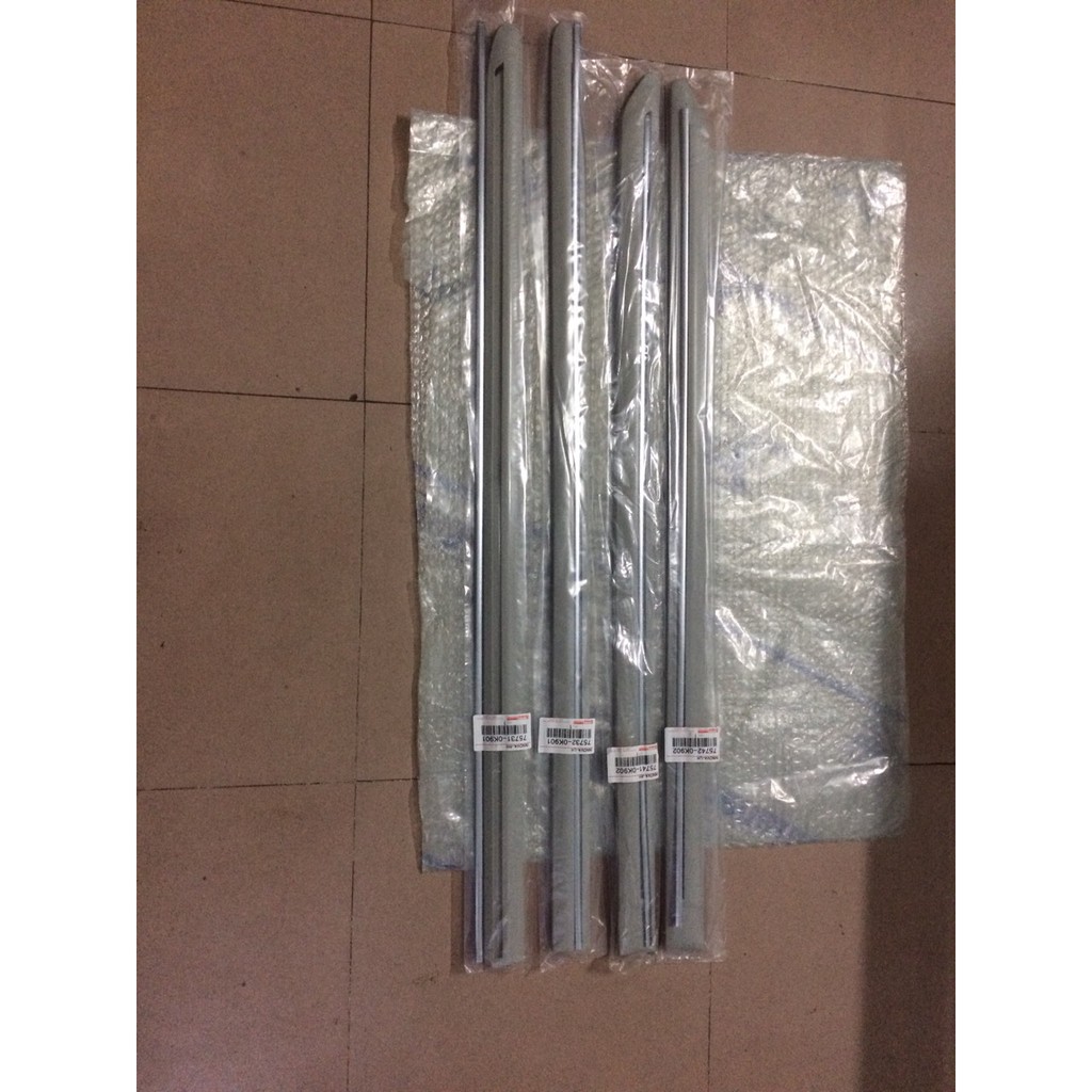 Nẹp cửa Innova  OEM