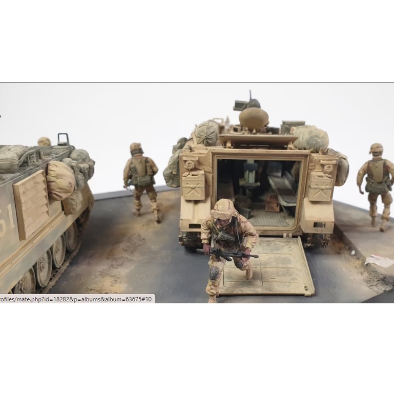 Mô hình lắp ráp xe tăng quân sự Hoa Kỳ 1/35 SCALE U.S. M113A2 ARMORED PERSONNEL CARRIER DESERT VERSION TAMIYA 35265