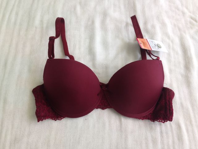 Áo ngực Lovely mút vừa cúp ngang nâng ngực tròn đẹp hàng VNXK Nhật L431