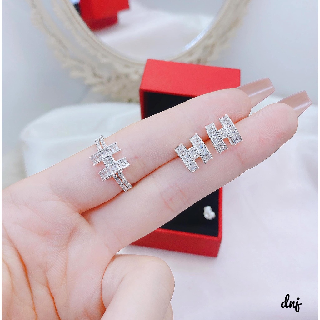 Bộ trang sức bông tai và nhẫn chữ H chất liệu bạc MS013