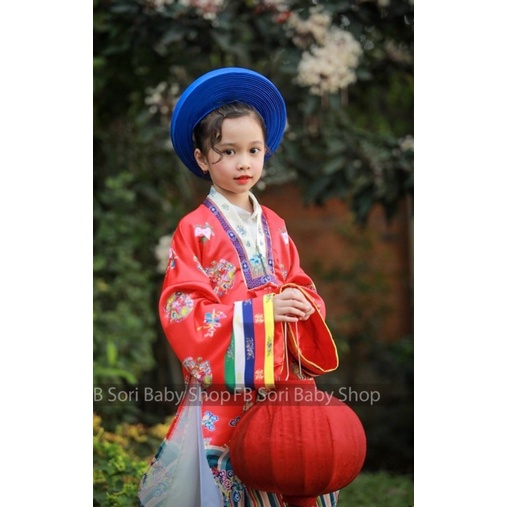 đầy đủ set áo dài ngũ thân bé gái