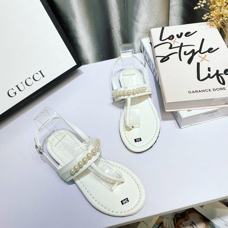 Dép sandal đi biển kẹp ngón quai ngọc nhẹ nhàng đơn giản