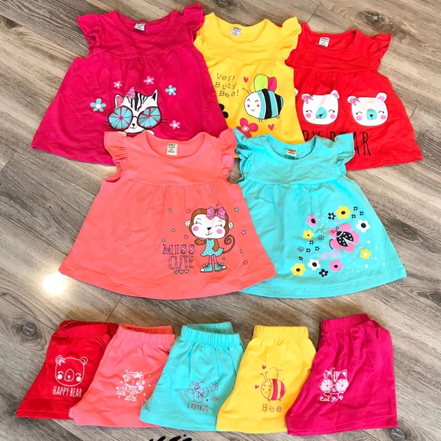 Bộ bánh bèo bé gái