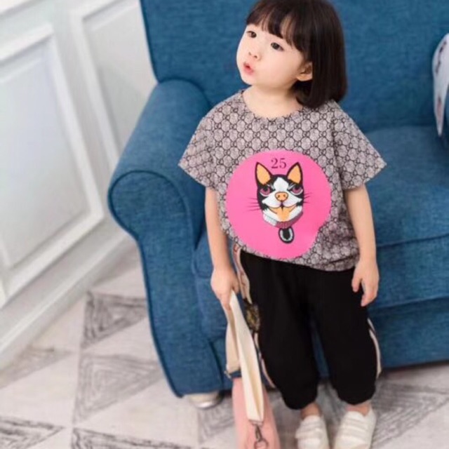 Áo chó hồng