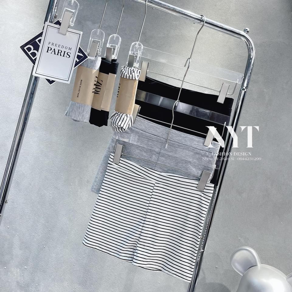 quần legging đùi nữ kẻ cuộn mặc nhà, quần sooc nữ thể thao mặc thoải mái | BigBuy360 - bigbuy360.vn