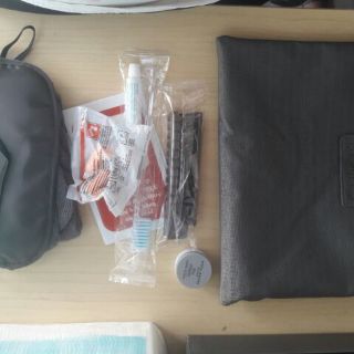 túi đồ dùng cá nhân 8 món