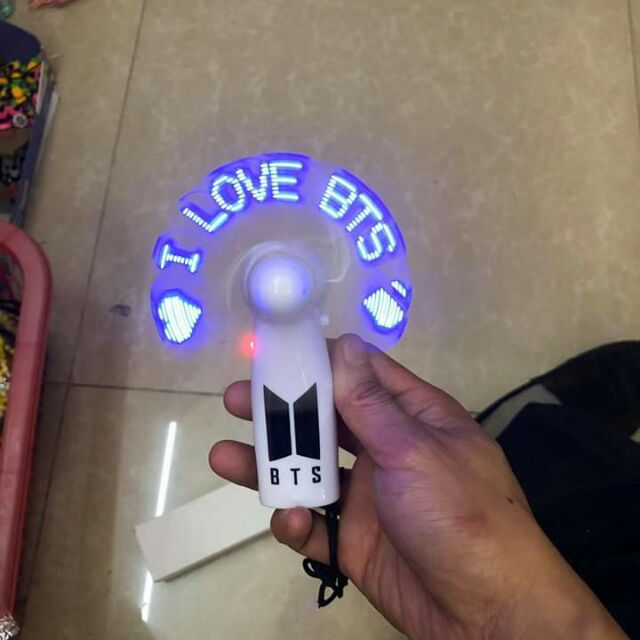 Quạt cầm tay led BTS sỉ 77k