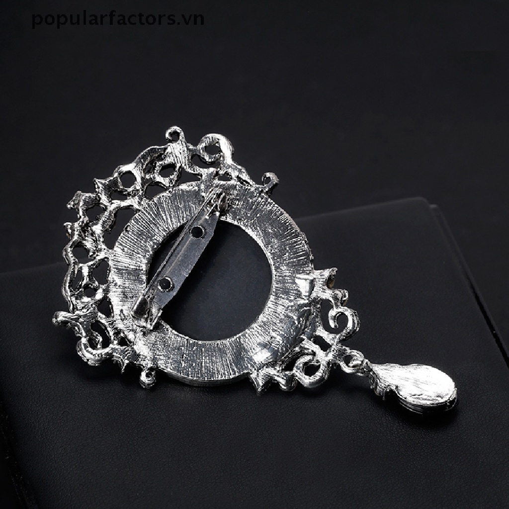 1 Huy Hiệu Cài Áo Đính Đá Phong Cách Victoria Thời Trang