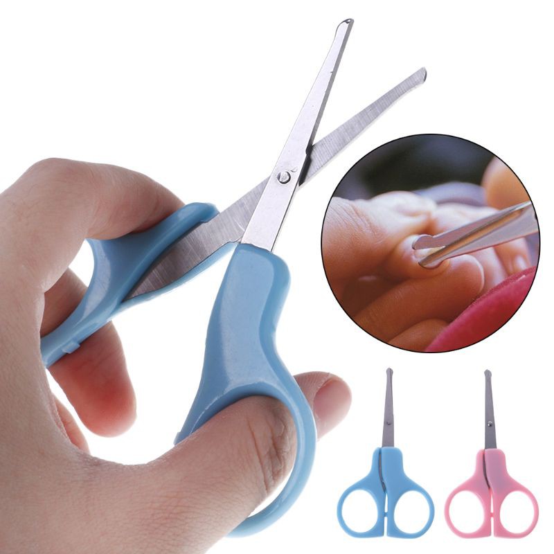 Dụng cụ cắt móng tay tiện lợi cho em bé