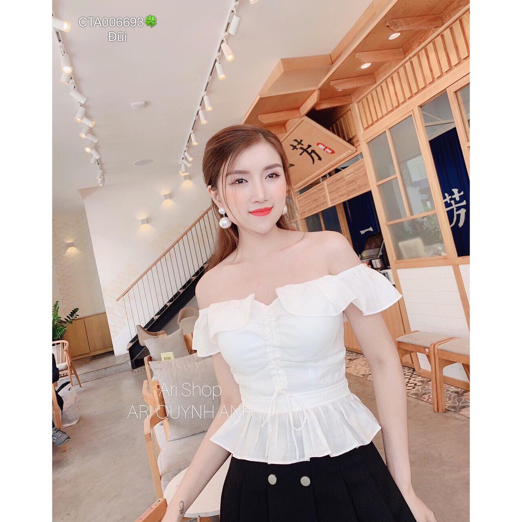 Áo Voan Kiểu Bẹt Vai Kết Hợp Kiểu Rút Giữa Kèm Phần Xòe Nhẹ Ở Đuôi Thời Trang Mới TTS0882