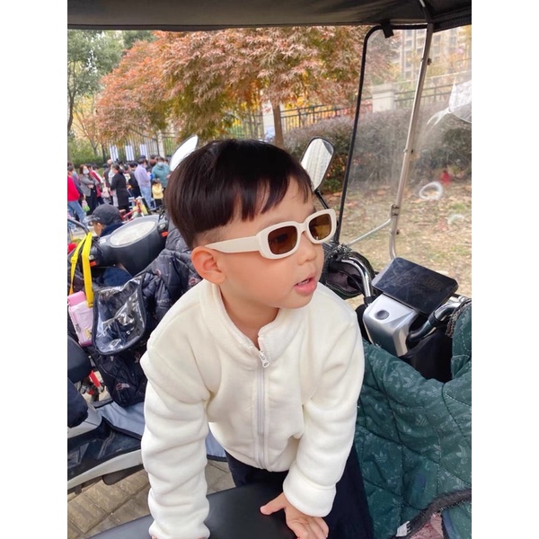 Kính vuông màu trơn chống tia UV400 phong cách Hàn Quốc cho bé