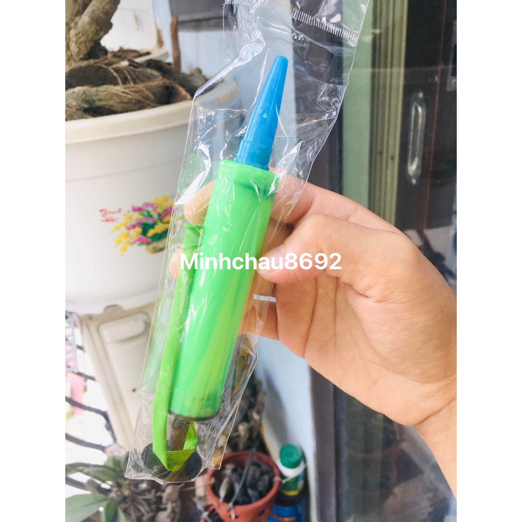 ống bơm bóng tay 20 chiếc tặng kèm 20 quả bóng giun
