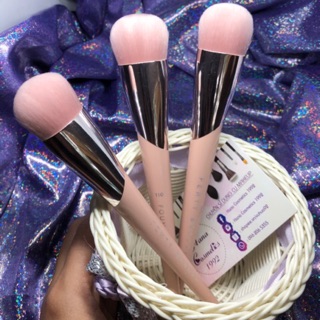 Cọ nền fenty beauty 110