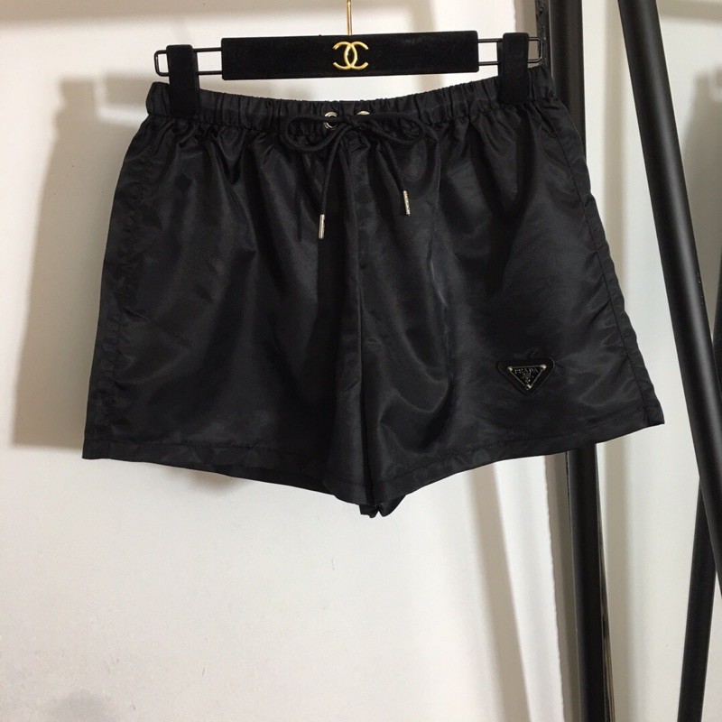 Set áo khoác kết hợp với quần shorts thời trang cao cấp Prada