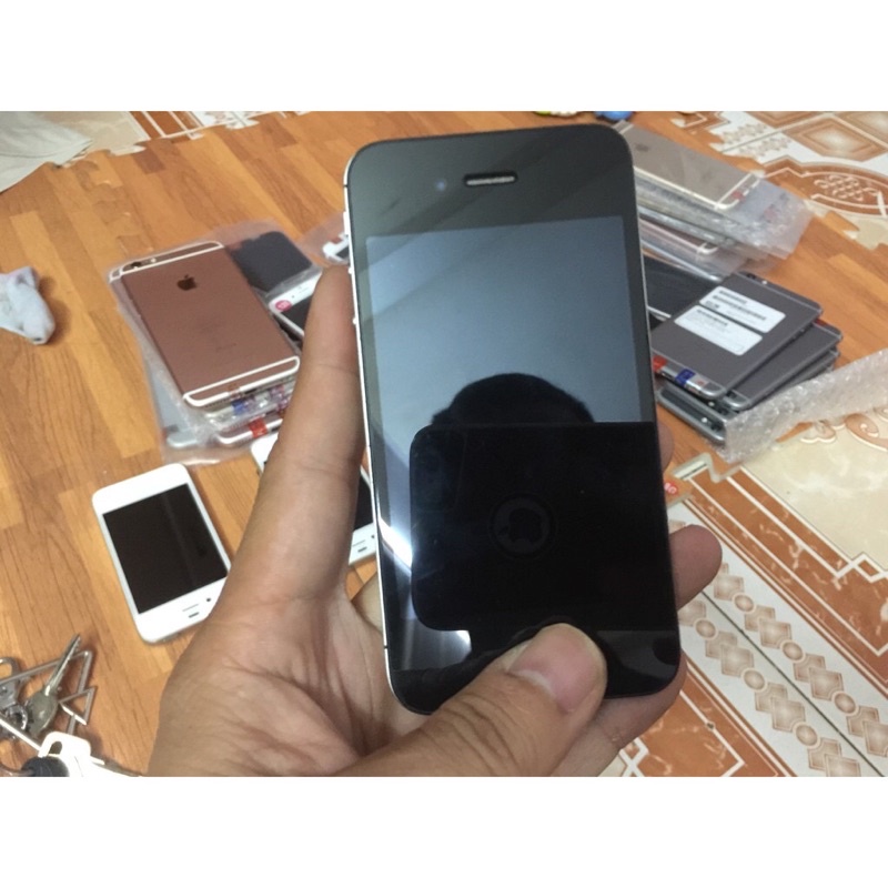 Điện thoại iP 4s,4g phiên bản quốc tế máy đẹp keng. giá rẻ cho tất cả khách hàng | BigBuy360 - bigbuy360.vn