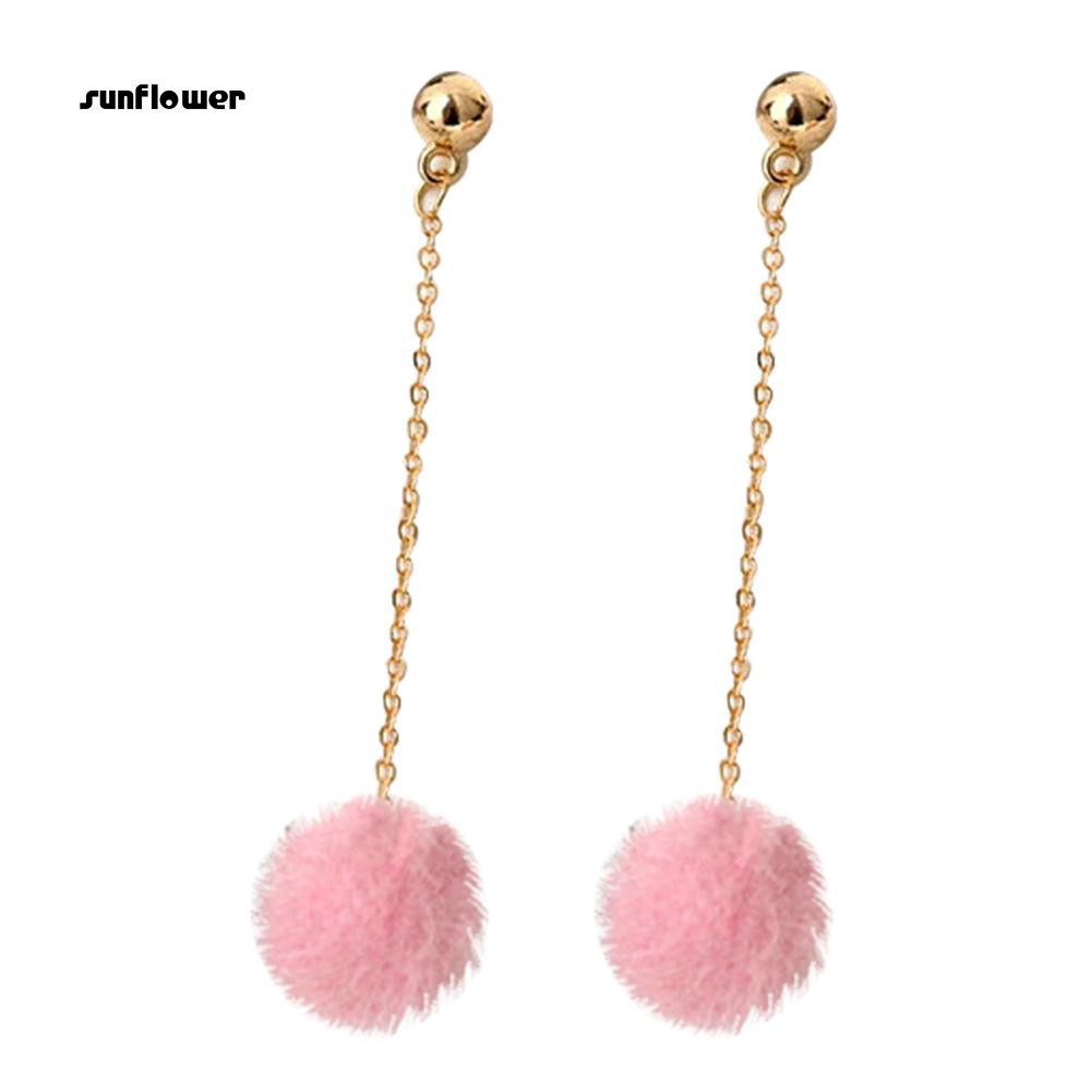 Đôi Bông Tai Dài Hình Bóng Lông Dễ Thương Cho Nữ