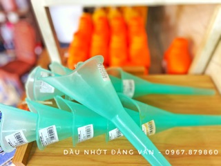 Phễu dụng cụ thay Nhớt cho các loại xe