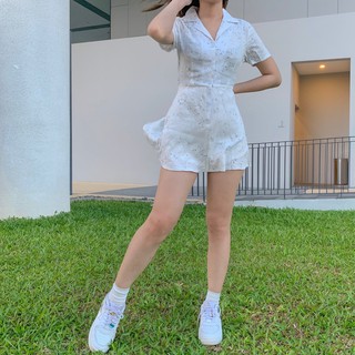 Usthebasic - Đầm nữ V-neck Floral Mini Dress