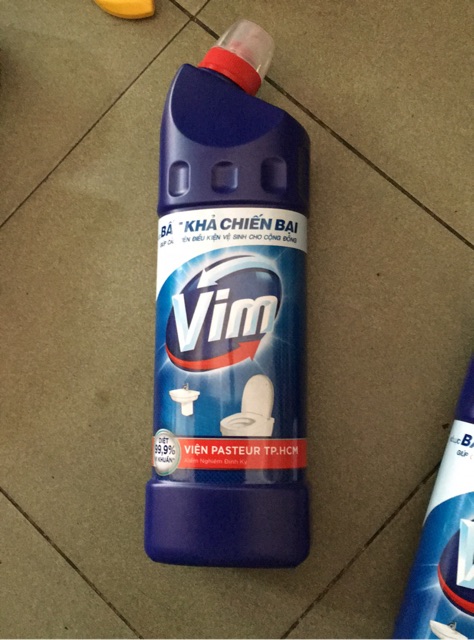 Tẩy vệ sinh Vim toilet 900ml giá mới