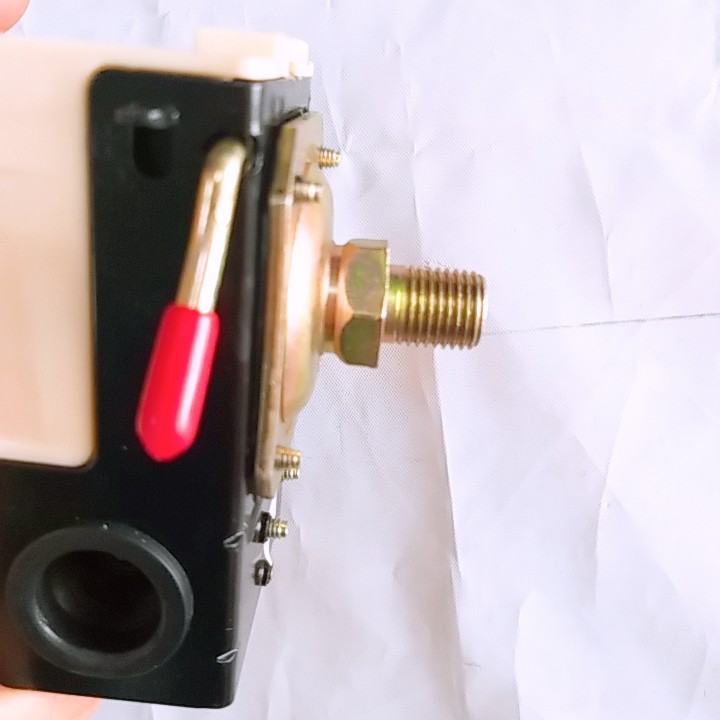 Rơ le hơi trắng máy chạy dây curoa ren 13mm
