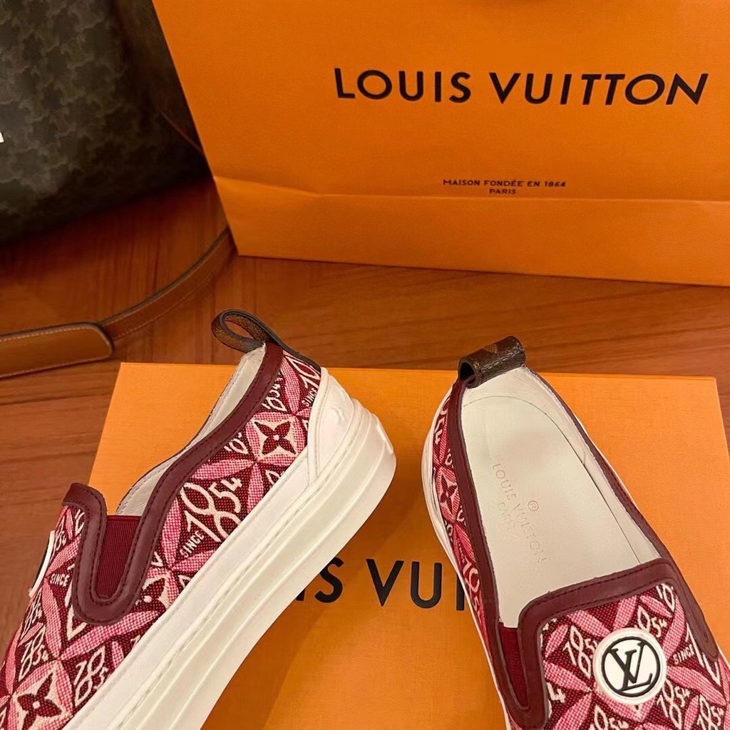 Giày lười nữ da thật Louis Vuitton LV kiểu dáng trẻ trung, thời trang kết hợp với họa tiết cổ điển, nổi bật