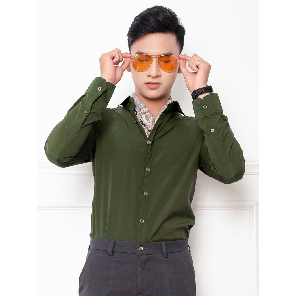 Sơ mi lụa trơn, không nhăn trẻ trung Chất lụa trơn, không nhăn, không xù, không bai, không phai màu.
