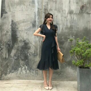 Đầm voan nhũ đuôi cá cánh sen
