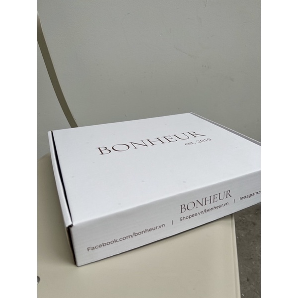Hộp giấy Bonheur gói quà