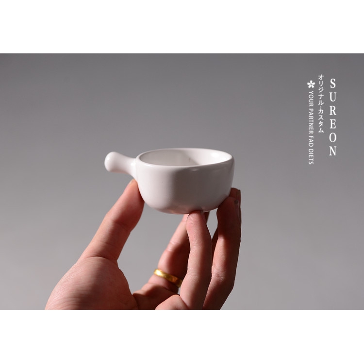 Đĩa đựng nước chấm bằng sứ nhỏ gọn