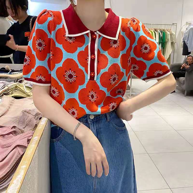 Porozi  Áo thun dệt kim cổ polo in hoa xinh xắn cho nữ