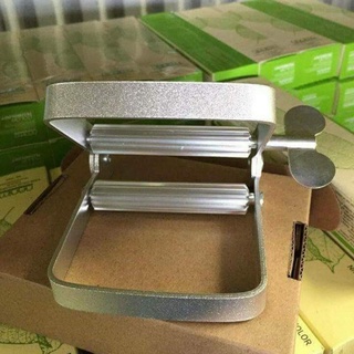 Kẹp vặn mầu chất liệu inox không rỉ