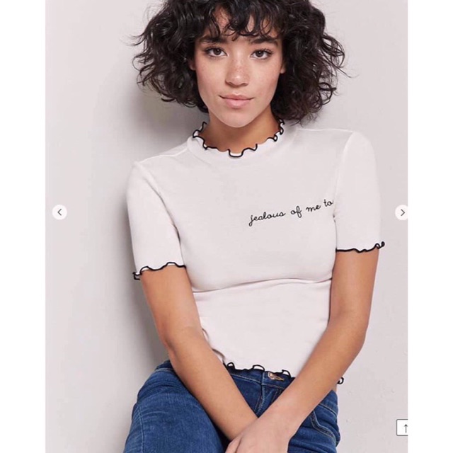 Áo thun cuốn biên F21
