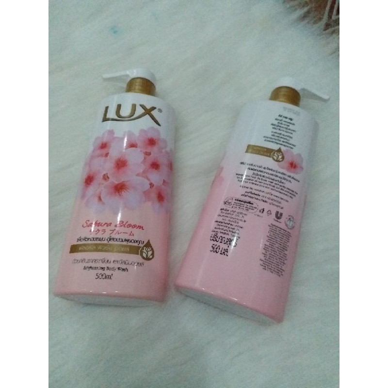 Sữa tắm lux hoa anh đào 500ml Thái Lan